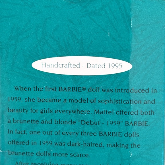 Brunette Debut 1959 Barbie Ornament 1995 - Picture 3 of 9